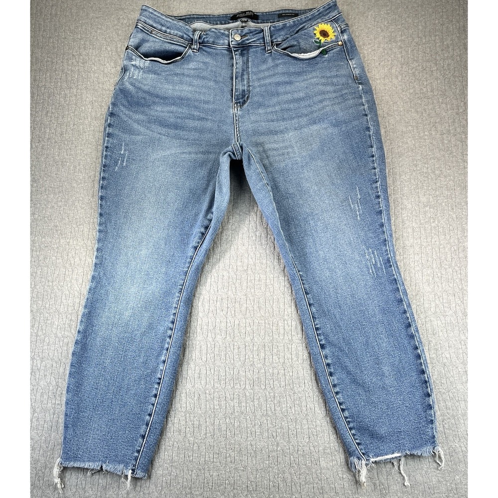Judy Blue relax fit sunflower Raw Hem Jeans Women (20W/36X26) high rise